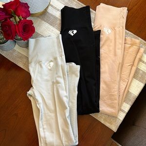 Selling all 3 womens leggings